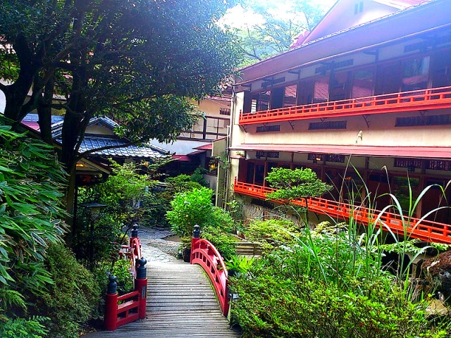 cd22bb9b7a97fcf4a601bf6c56651d42_s